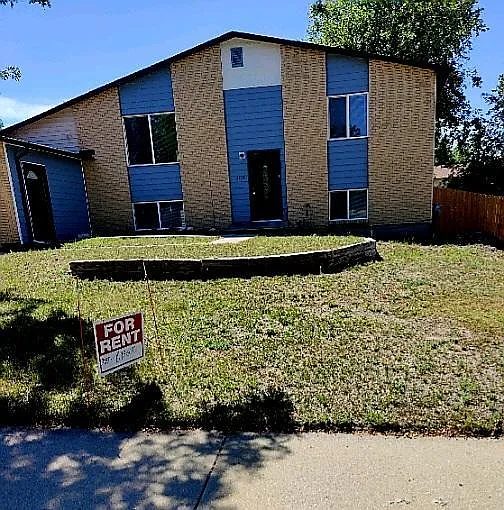 3195 S Olathe Way — Photo 1