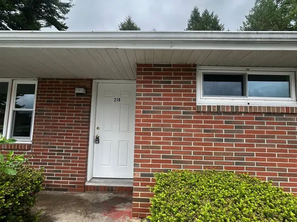 219 Johnson Ter, State College, PA 16803