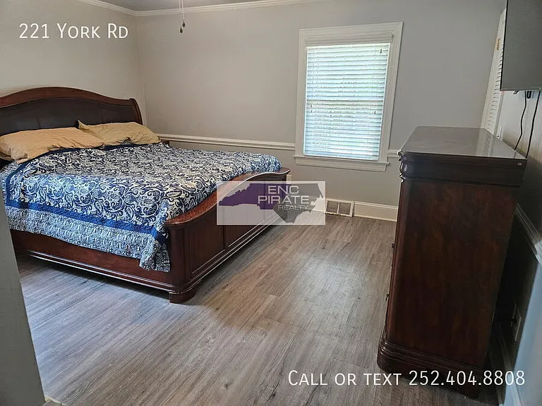 221 York Rd — Photo 22