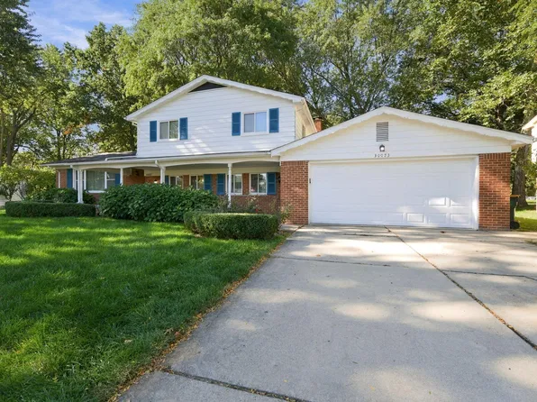 30073 Wicklow Rd, Farmington Hills, MI 48334