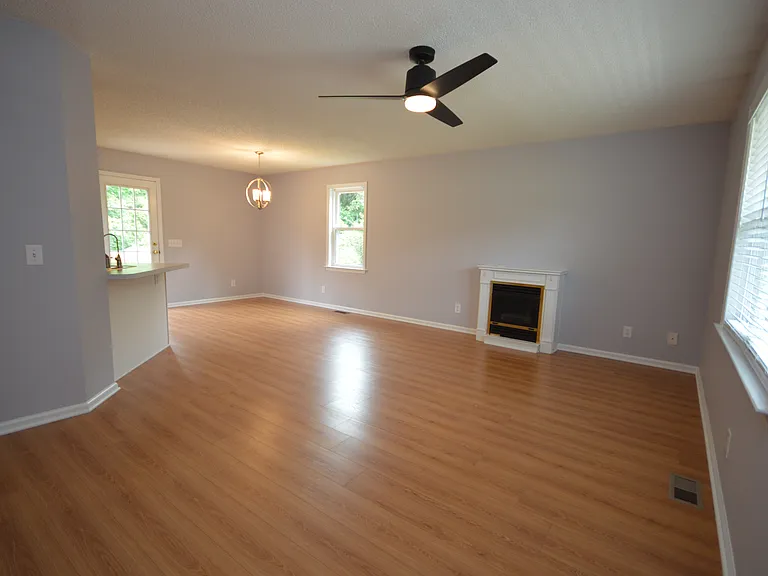 5725 Stone Crystal Dr — Photo 19