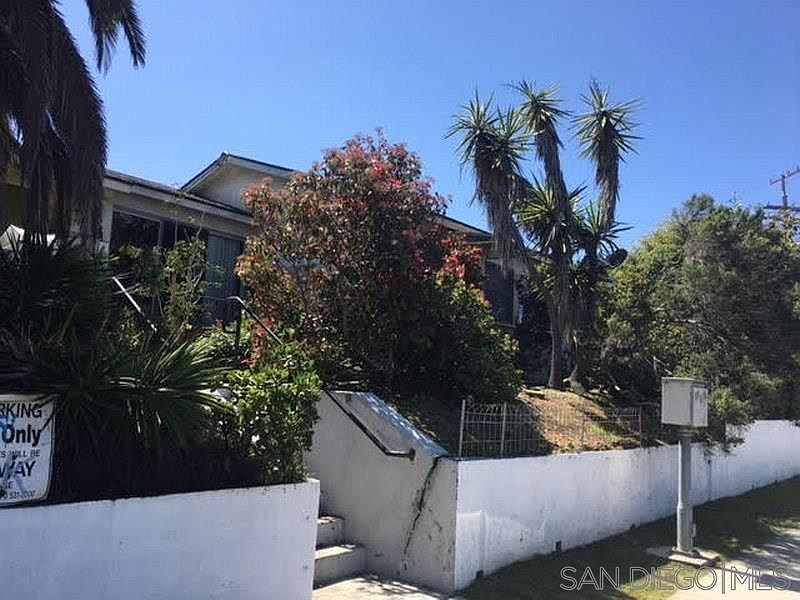 1st image of 4381 W Point Loma Blvd