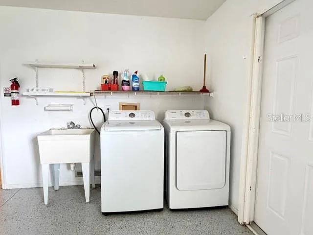 335 San Marino Dr — Photo 29