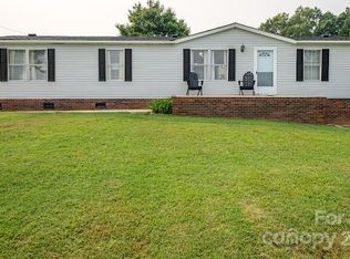 8331 Hills View Rd, Oakboro, NC 28129