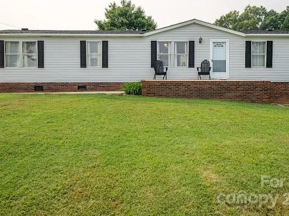 8331 Hills View Rd, Oakboro, NC 28129