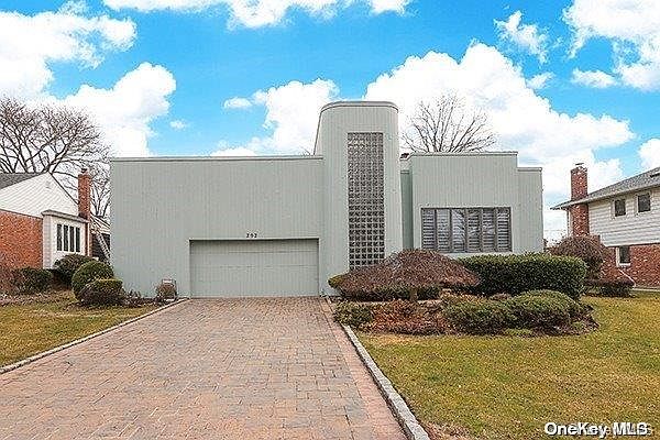 1st image of 292 Birch Drive