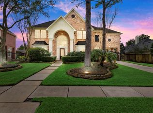 10407 Earlington Manor Dr, Spring, TX 77379