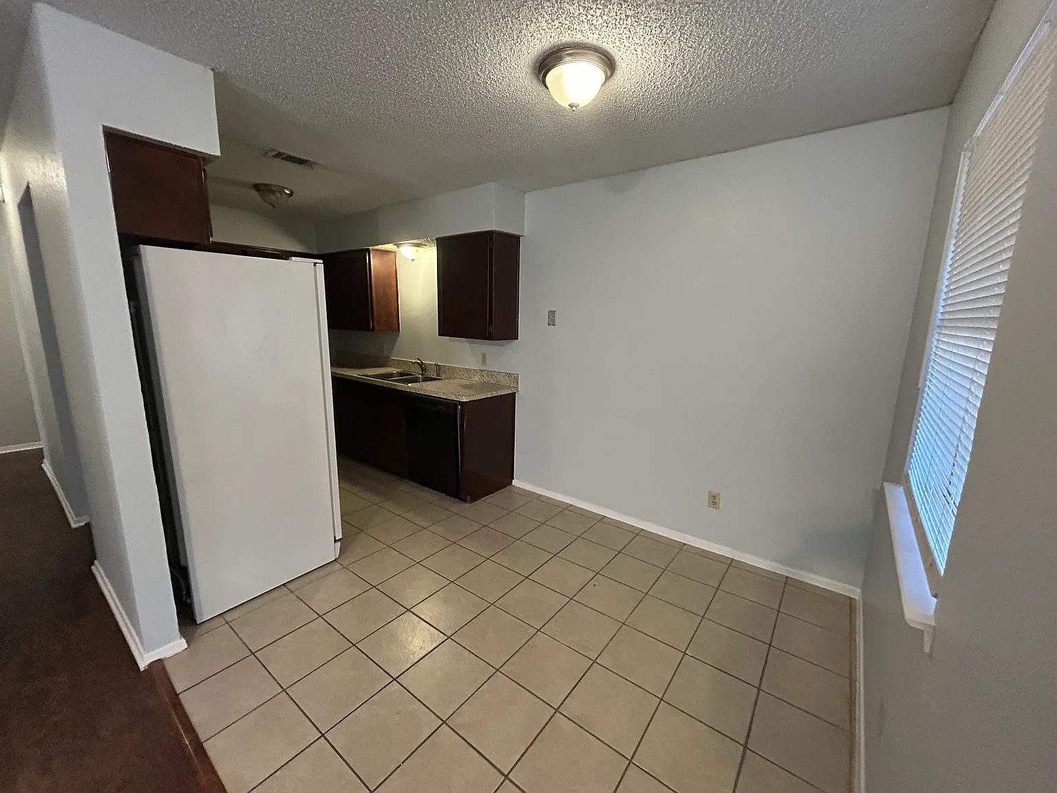 7738 Sable Ln — Photo 1