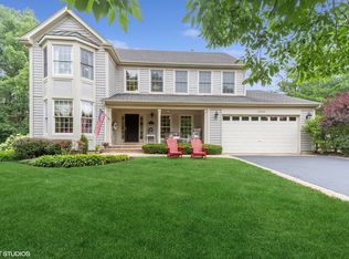28665 Braeloch Ct, Lake Bluff, IL