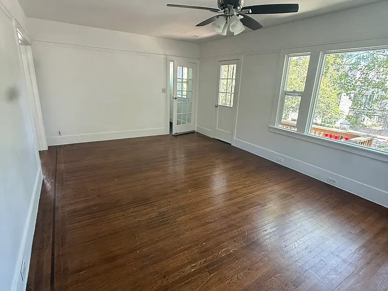1224 E St #B — Photo 4