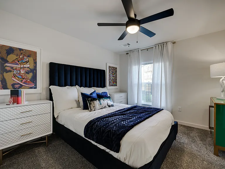 Brentwood Apartments — Photo 6