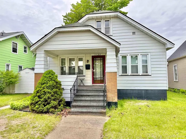 1125 Washington Ave, Escanaba, MI 49829