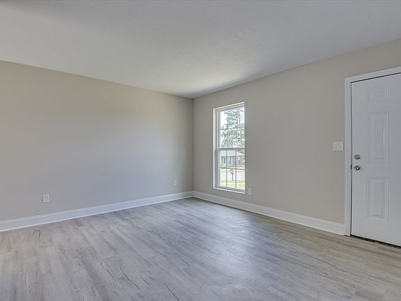 3rd image of 3732 Clayborn Dr