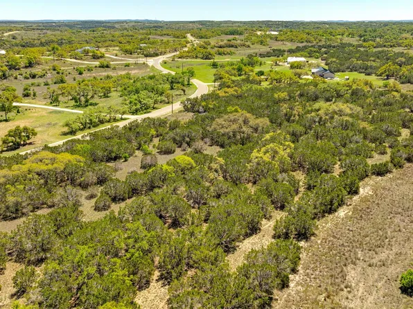 612 Whiskey Trl, Blanco, TX 78606