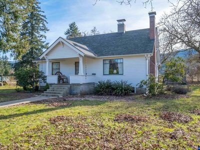 512 SE Kingwood Ave, Mill City, OR, 97360