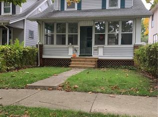 55 Fairview Pl, Decatur, IL 62522