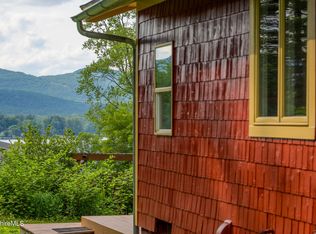 65 Roxbury Ave, Pittsfield, MA 01201