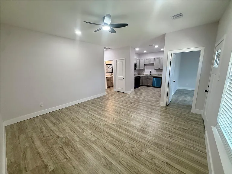 9508 Quaker Ct #B — Photo 5