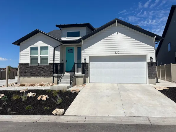 550 W Parkway Dr, Kaysville, UT 84037