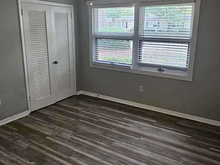 741 Walnut Ave — Photo 11