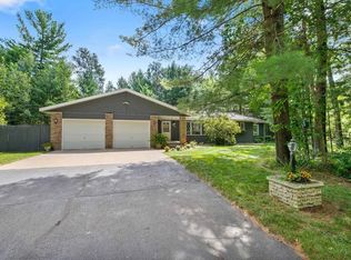 2801 Parkway Dr, Stevens Point, WI 54481