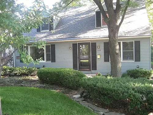 604 Elm St Photo 1