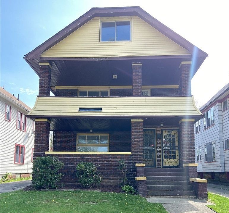 1st image of 3645 E 147th St