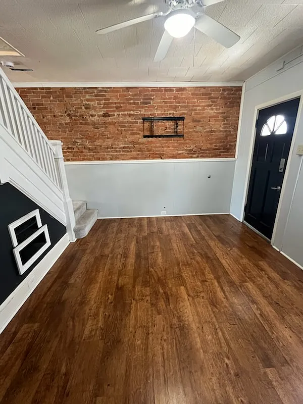 2 bed, 1048 sqft, $1,750 — Photo 3