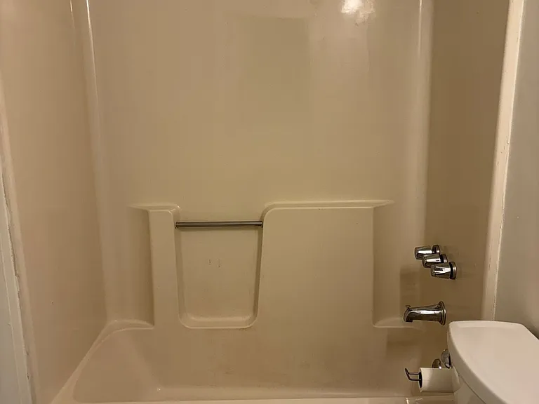2 Knightsbridge Dr — Photo 10