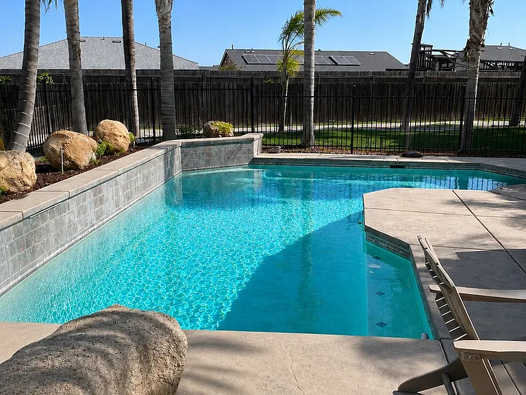 2106 N Vine Cir — Photo 17
