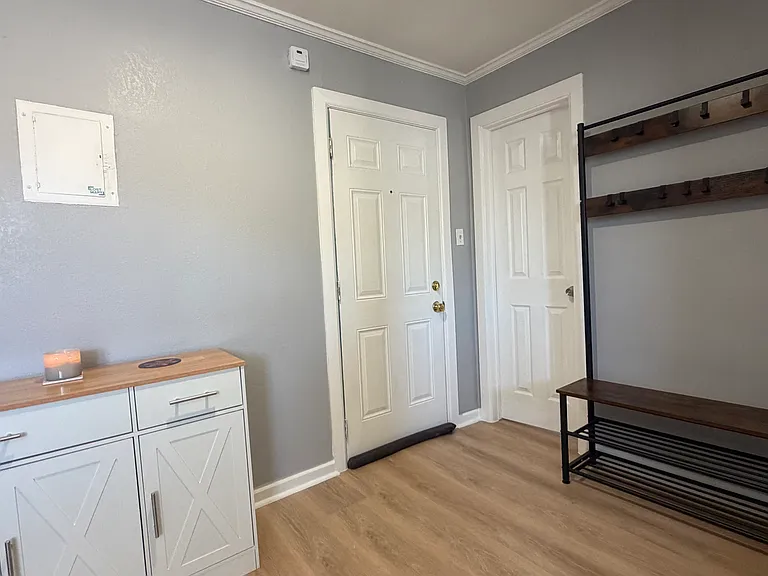 1633 Washington Ave #D — Photo 23