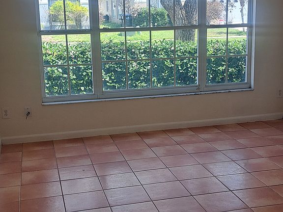 5th image of 6636 Bouganvillea Crescent Dr