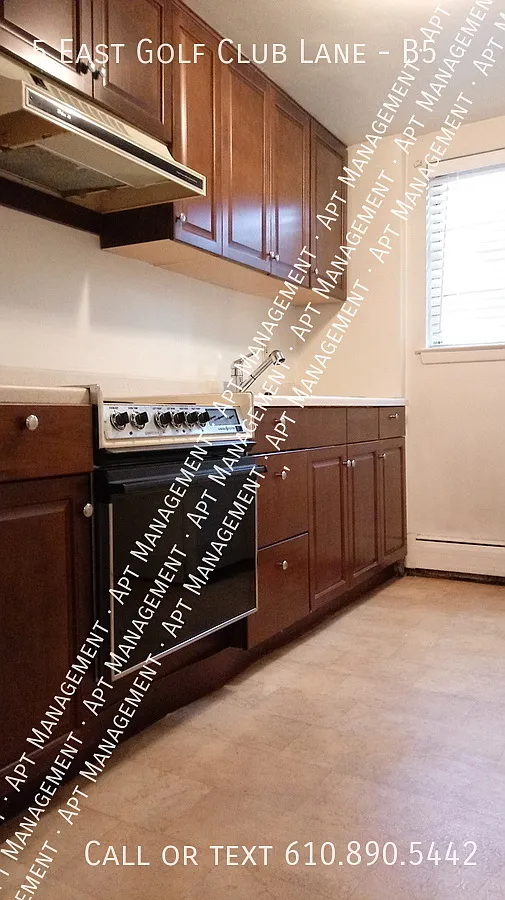 Building Photo - 5 E Golf Club Ln #B5
