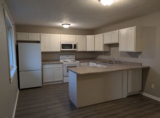 1201 Wells St #H, Lake Geneva, WI 53147