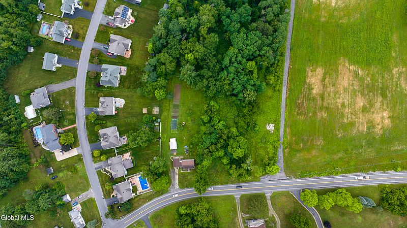 2nd image of 3398 Guilderland Avenue