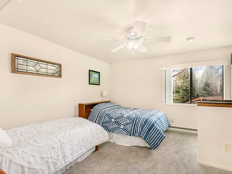 1040 Driftwood Dr — Photo 7