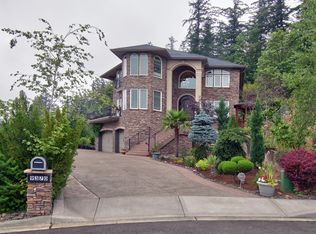 9370 SE Emmert View Ct, Happy Valley, OR 97086