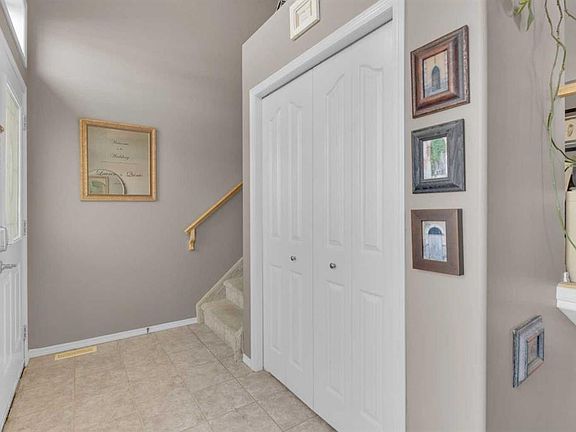 4th image of 21 NE Hunter Rd