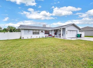 582 SE Floresta Dr, Port Saint Lucie, FL 34983