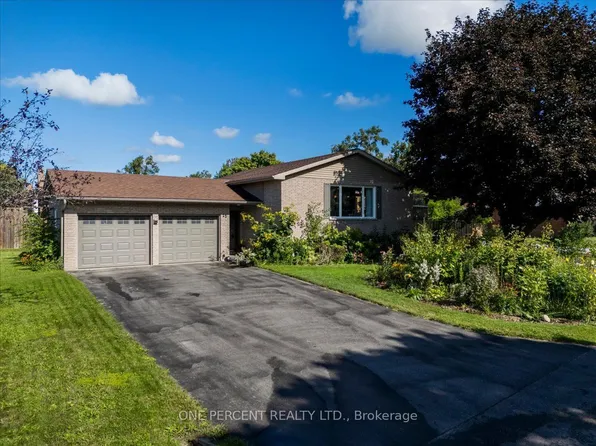 25 Bertram Dr, Springwater, ON L0L 1P0