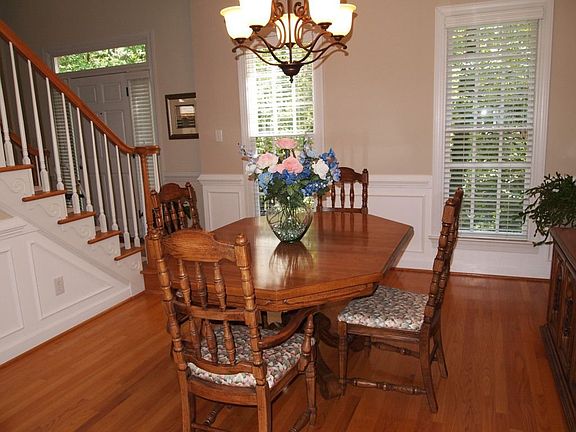 Formal dining room