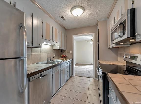 5th image of 11434 Kingfisher Dr