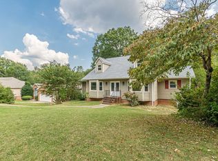 3492 Pine Grove Dr, Douglasville, GA 30135