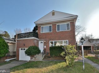 2626 12th St S, Arlington, VA 22204