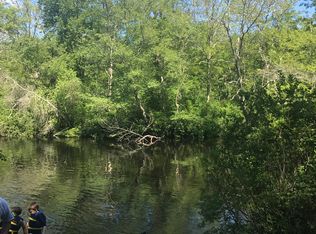 62 Hanley Rd, Somerset, MA 02725