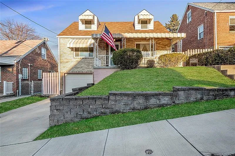4125 Gladstone St photo 1