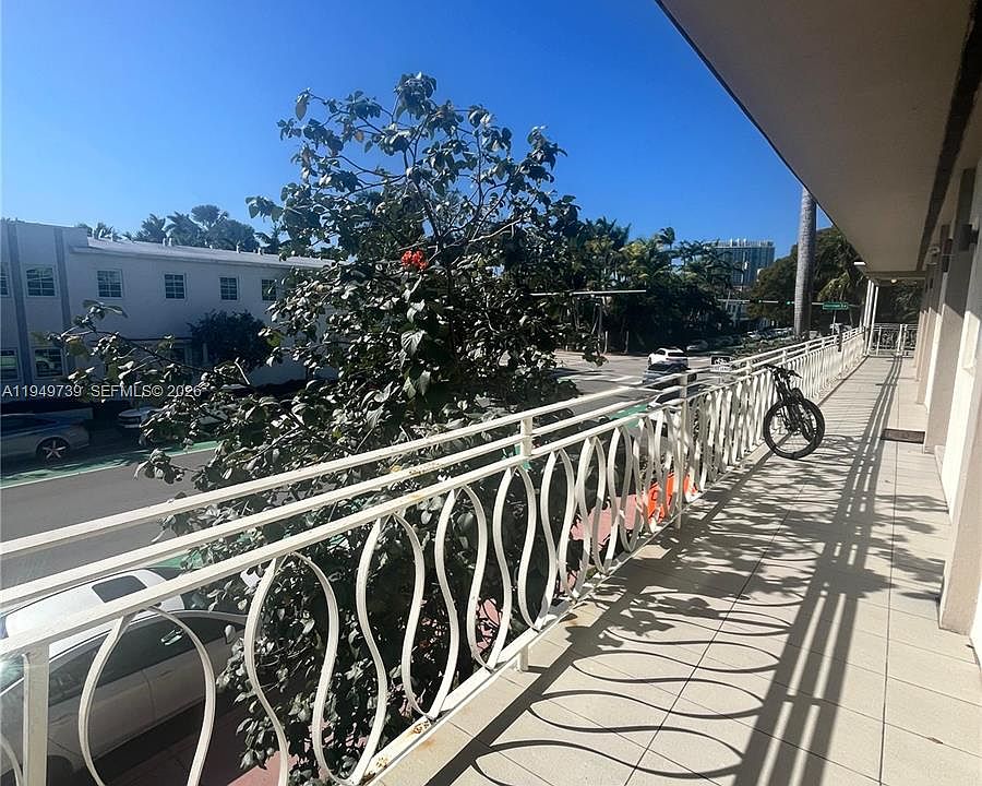 1st image of 1601 Meridian Ave APT 203