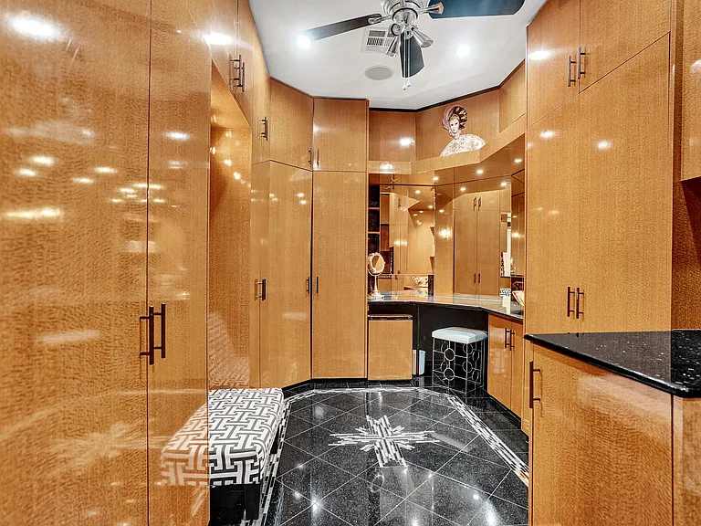 600 Circle Dr — Photo 22
