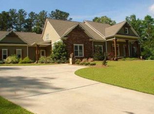 130 Dukes Ct, Brooks, GA 30205