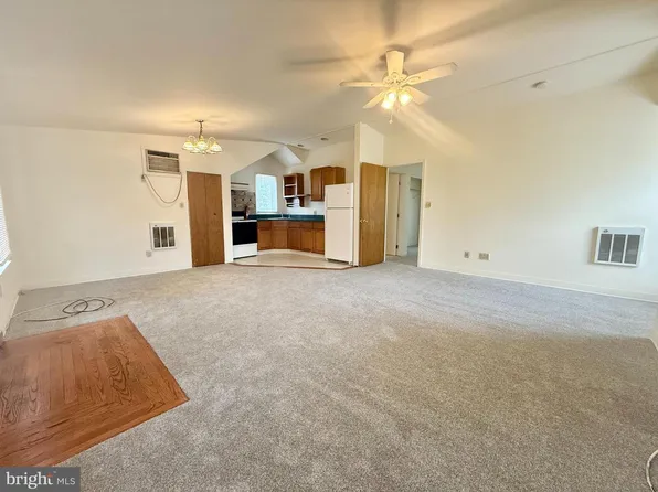 604 Primos Ave #G, Folcroft, PA 19032